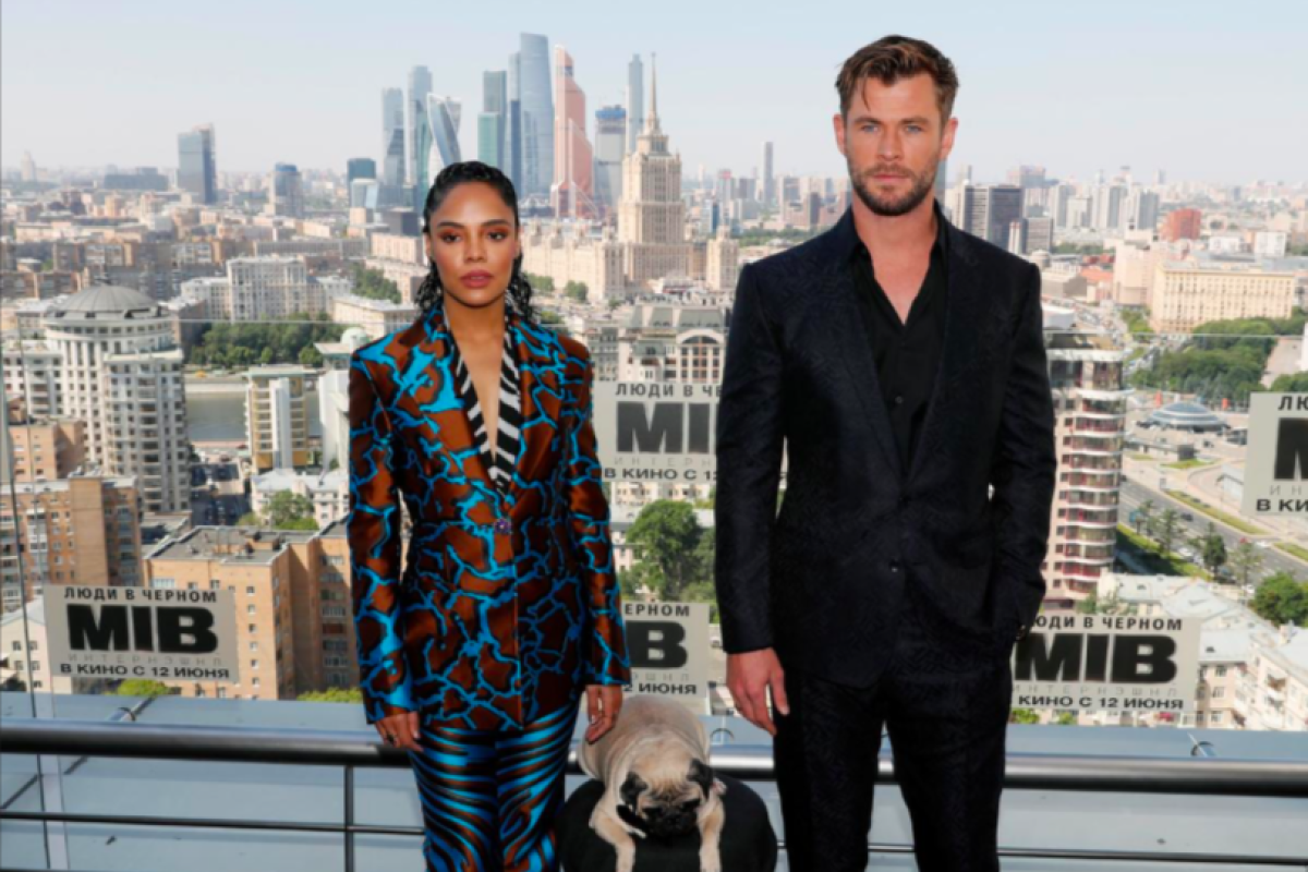 Chris Hemsworth dan Tessa Thompson jadi wajah baru "Men in Black"