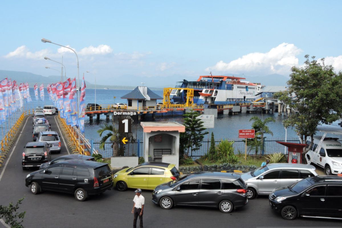 Pelabuhan Ketapang operasikan 10 loket tambahan antisipasi lonjakan penumpang (Video)