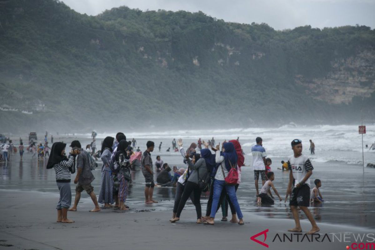 Bantul berencana bangun jalur wisata area pantai selatan