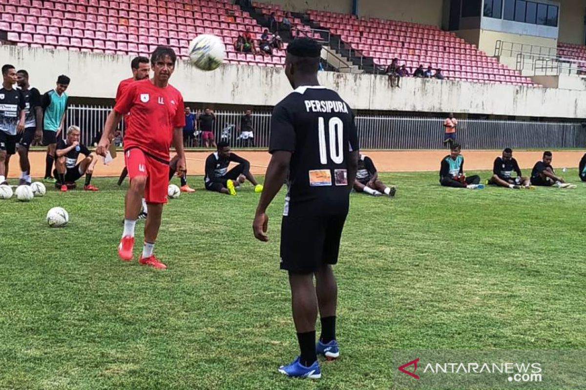 BTM ingatkan para pemain Persipura latihan lebih serius dan disiplin