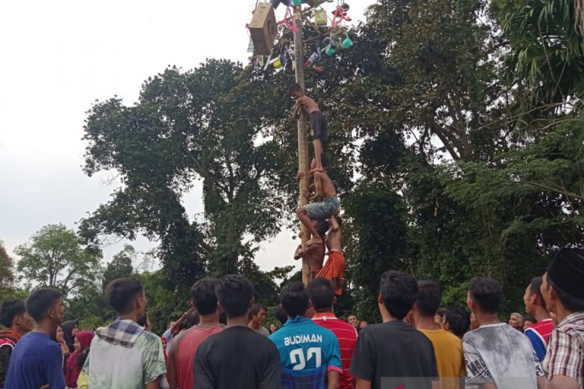 Lomba tradisional meriahkan libur Lebaran masyarakat desa di Jambi