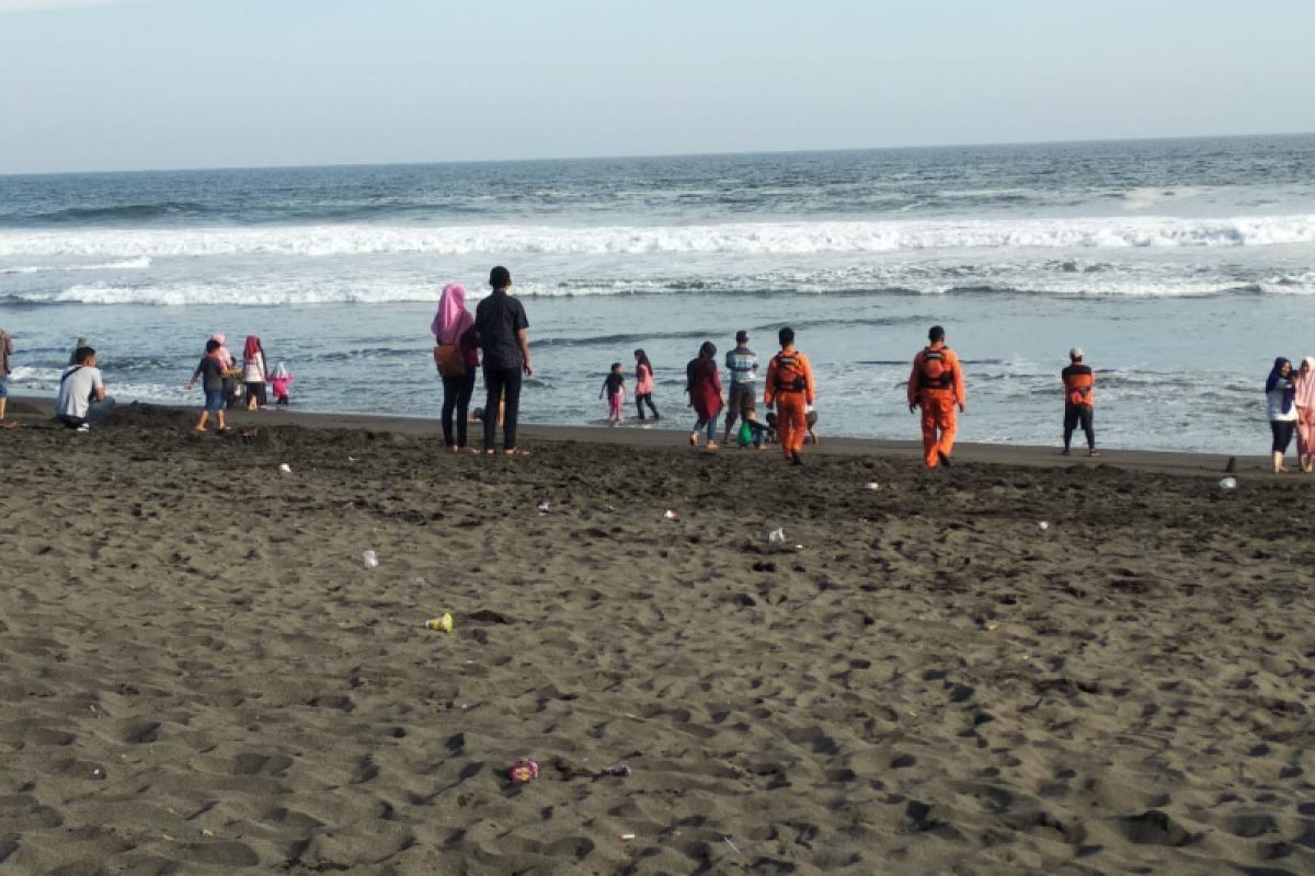 Basarnas Yogyakarta siaga di objek wisata pantai selatan