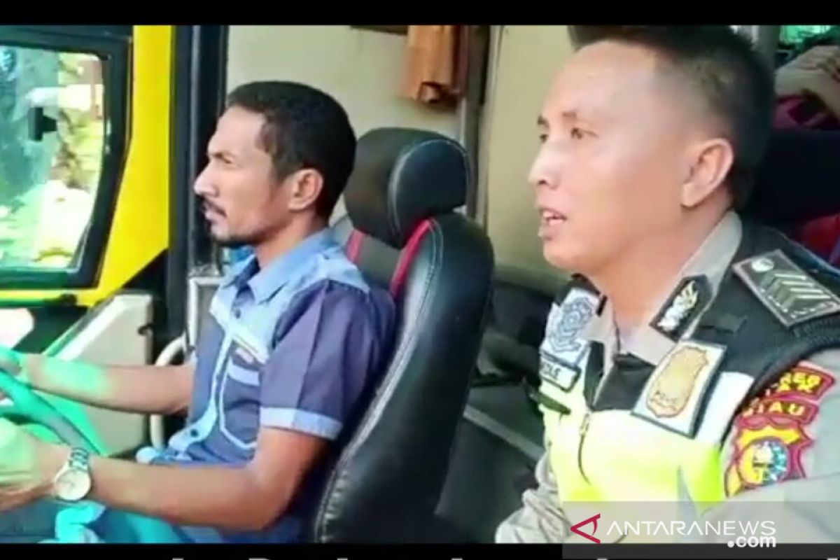 Polres Siak kawal langsung bus agar sopir tidak ugal-ugalan