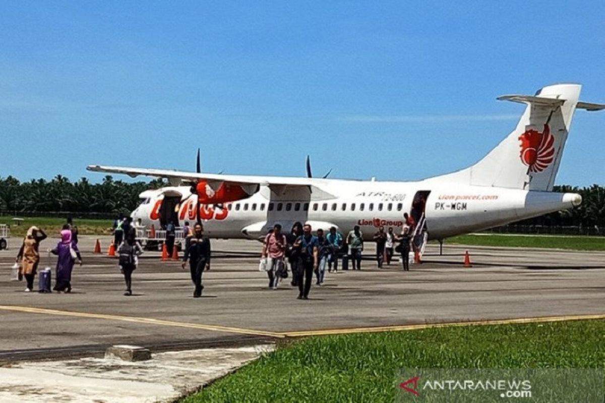 Arus balik Lebaran di Bandara Nagan Raya Aceh turun 50 persen