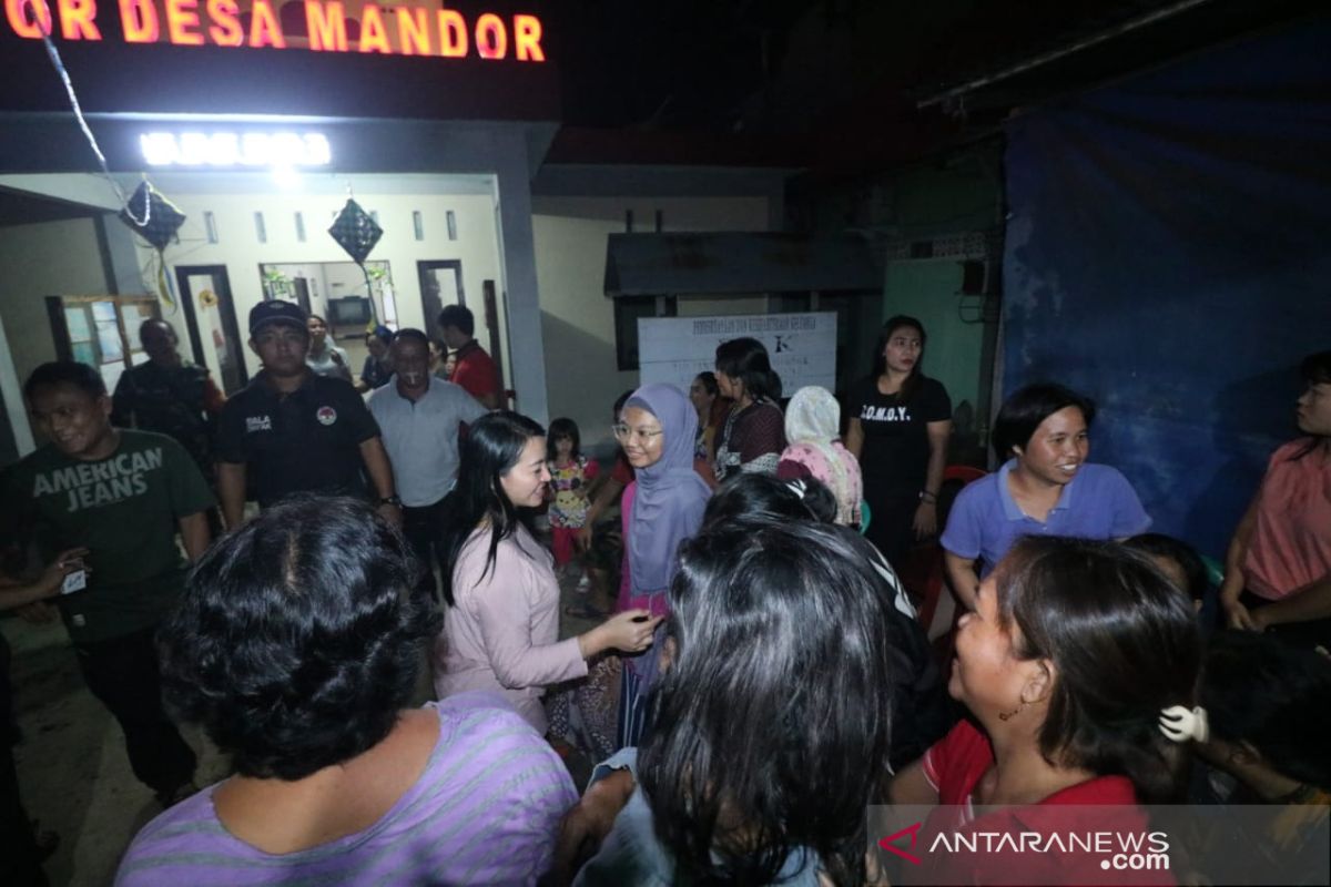 268 KK mengungsi akibat banjir di Mandor