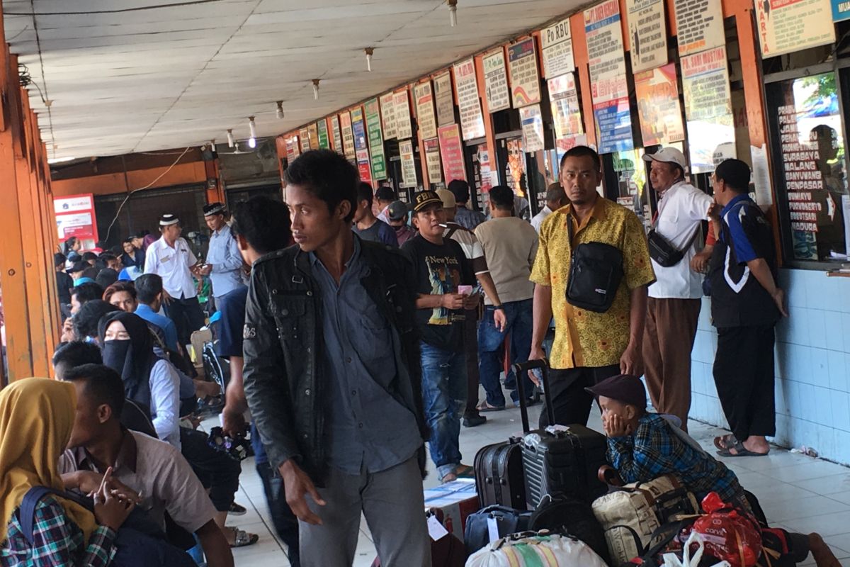 Mudik usai lebaran demi manfaatkan tiket murah