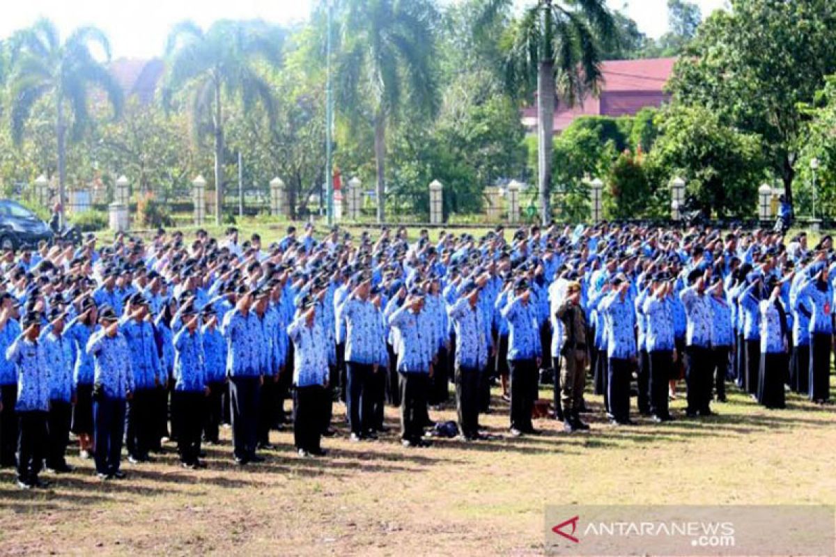 Bupati maklum jika ASN tak masuk kerja karena kehabisan tiket