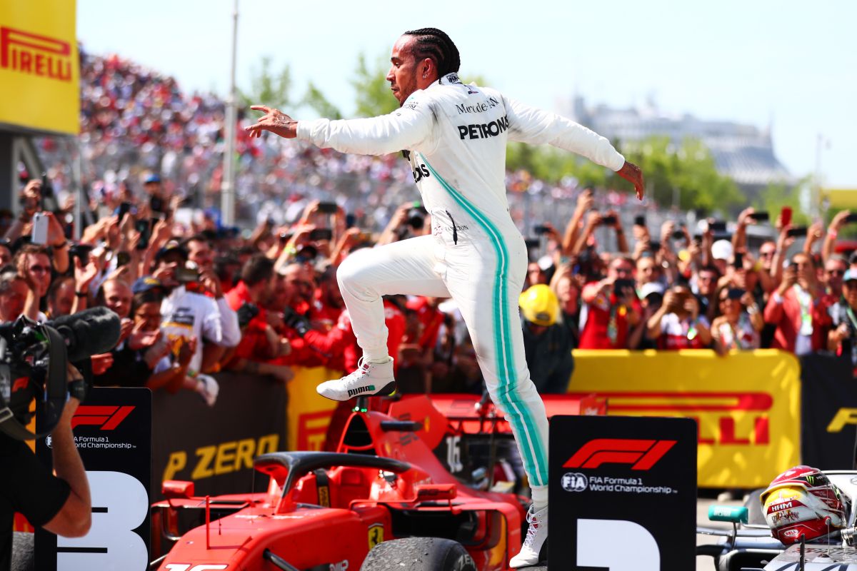 GP Kanada, Hamilton raih kemenangan kontroversial