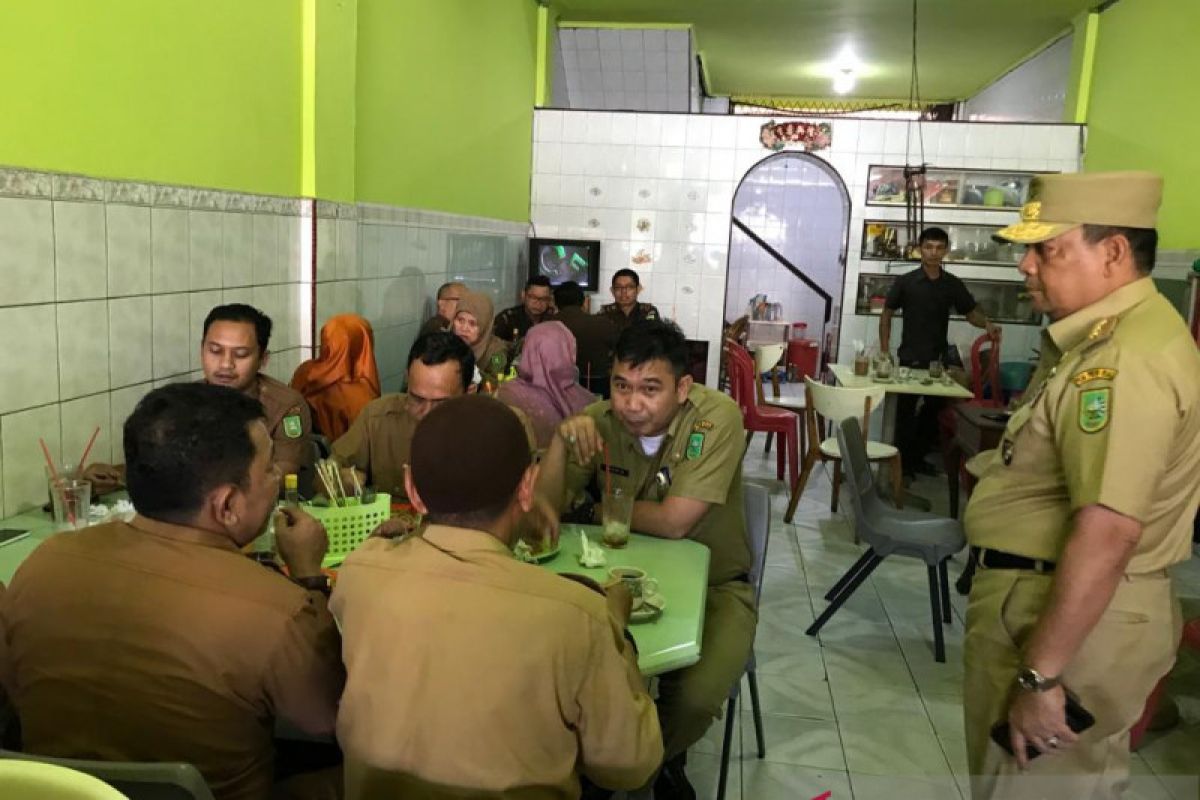 Ratusan pegawai honor Riau akan didaftarkan di jaminan sosial BPJAMSOSTEK
