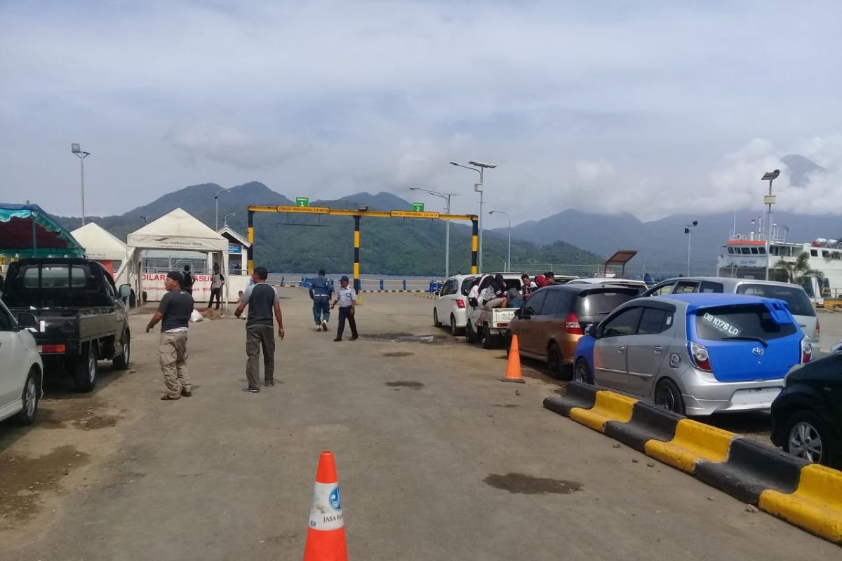 ASDP Ternate: Kendaraan tujuan antarpulau meningkat Lebaran 2019