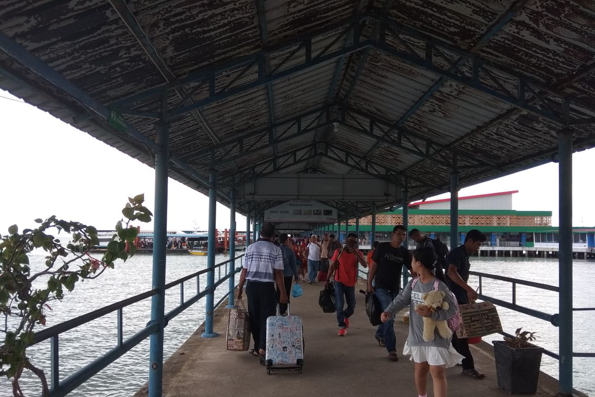 Arus balik penumpang di Pelabuhan Sri Bintan Pura mulai normal