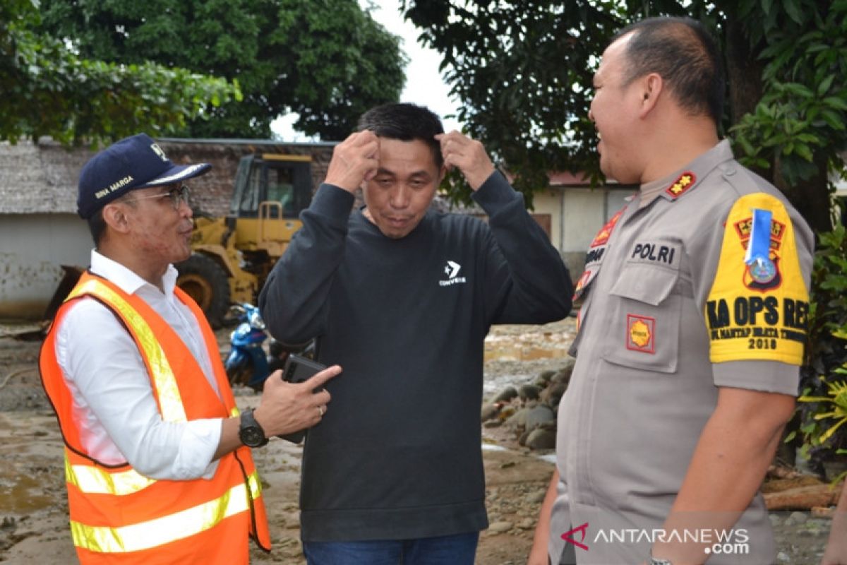 Empat jembatan di Morowali ambruk dihantam banjir