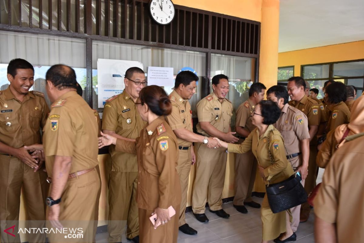 Pemprov Sulteng sidak ASN hari pertama kerja