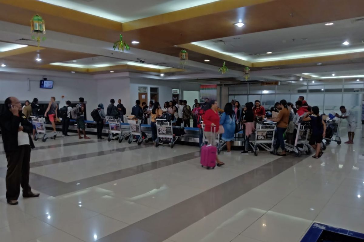 Puncak arus balik Bandara El Tari meningkat