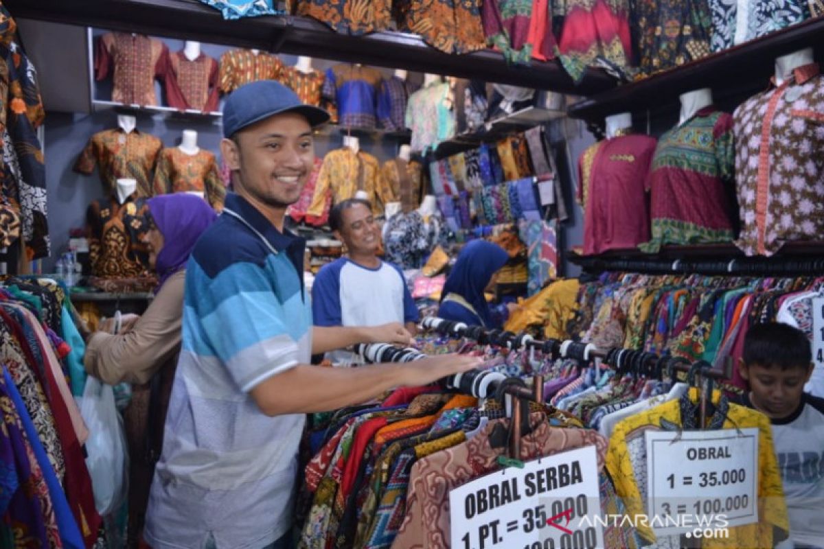 Batik Night Market pengaruhi kenaikan penjualan batik Pekalongan