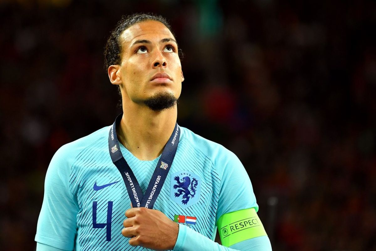 Bek Belanda Van Dijk tidak peduli sindiran terhadap dirinya