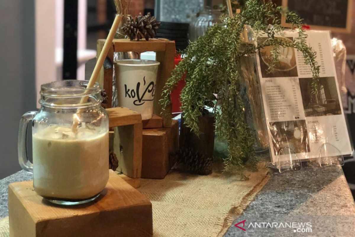 Resep membuat es kopi susu ala  kafe di rumah