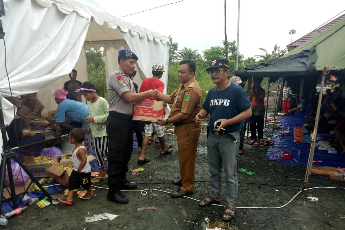 Satpolairud Tanbu pasok sembako di posko bencana banjir