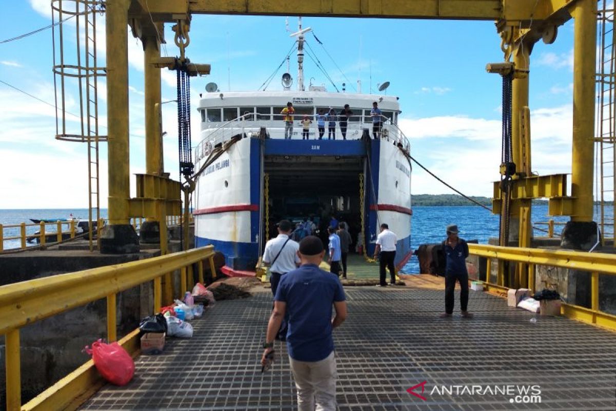 170 penumpang arus balik diberangkatkan dari Pelabuhan Simboro