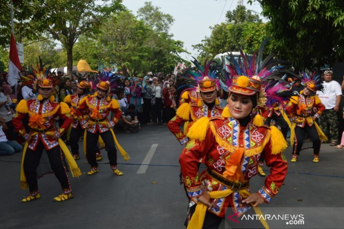 Ratusan penari meriahkan kirab budaya Jlamprang Kultur Pekalongan