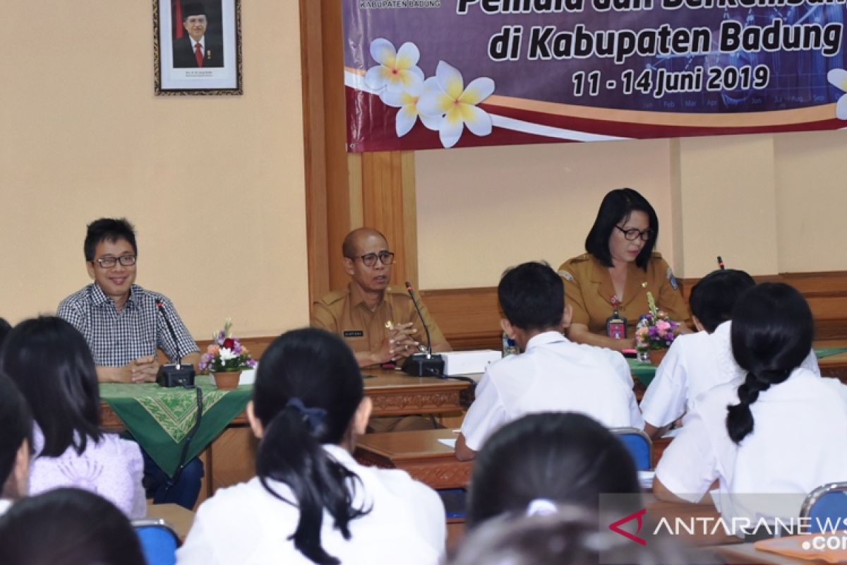 70 pelajar SMK Badung ikuti pelatihan wirausaha pemula