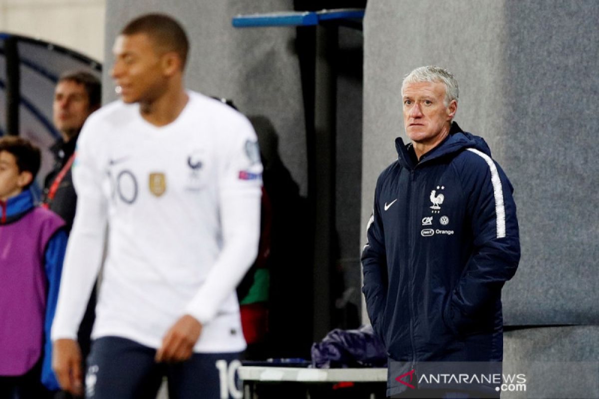 Deschamps menilai harusnya Prancis bisa cetak lebih banyak gol