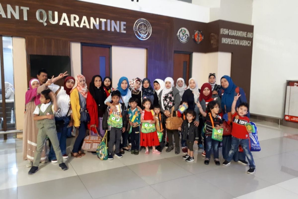 Embassy repatriates Indonesian workers, children via Jordanian amnesty