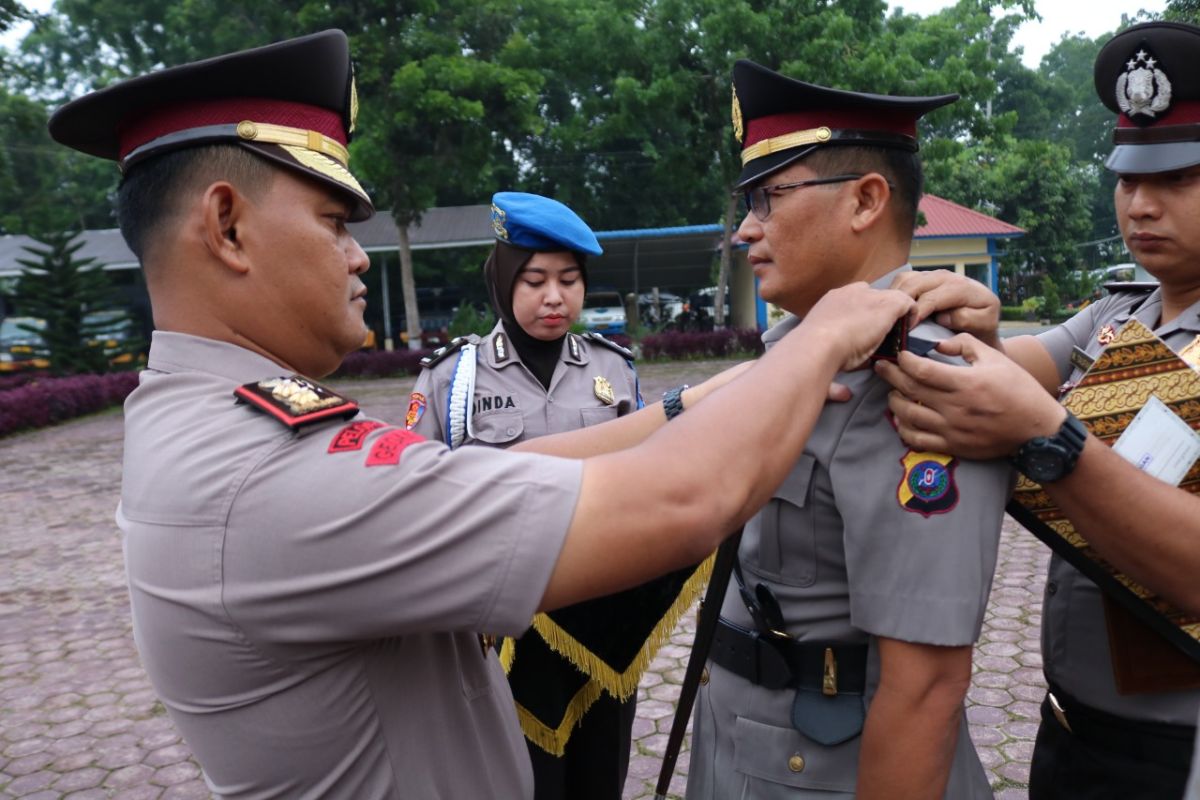 Kapolres Langkat pimpin sertijab kasat dan kapolsek