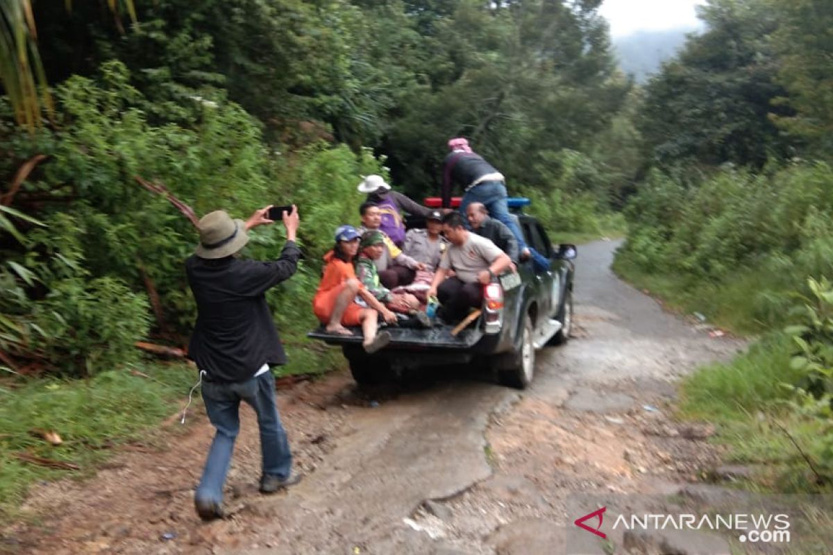 Sejumlah pendaki Gunung Sibayak tersambar petir