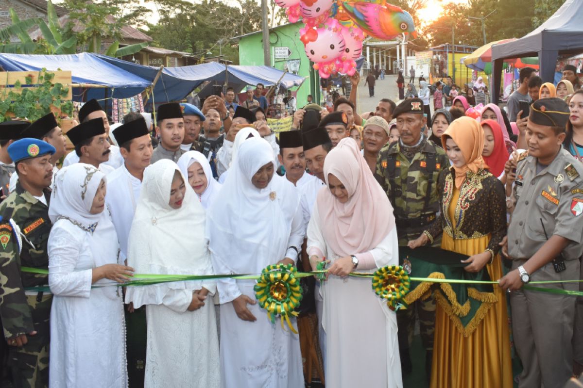 Syawalan, Bupati Kendal resmikan gapura wisata religi