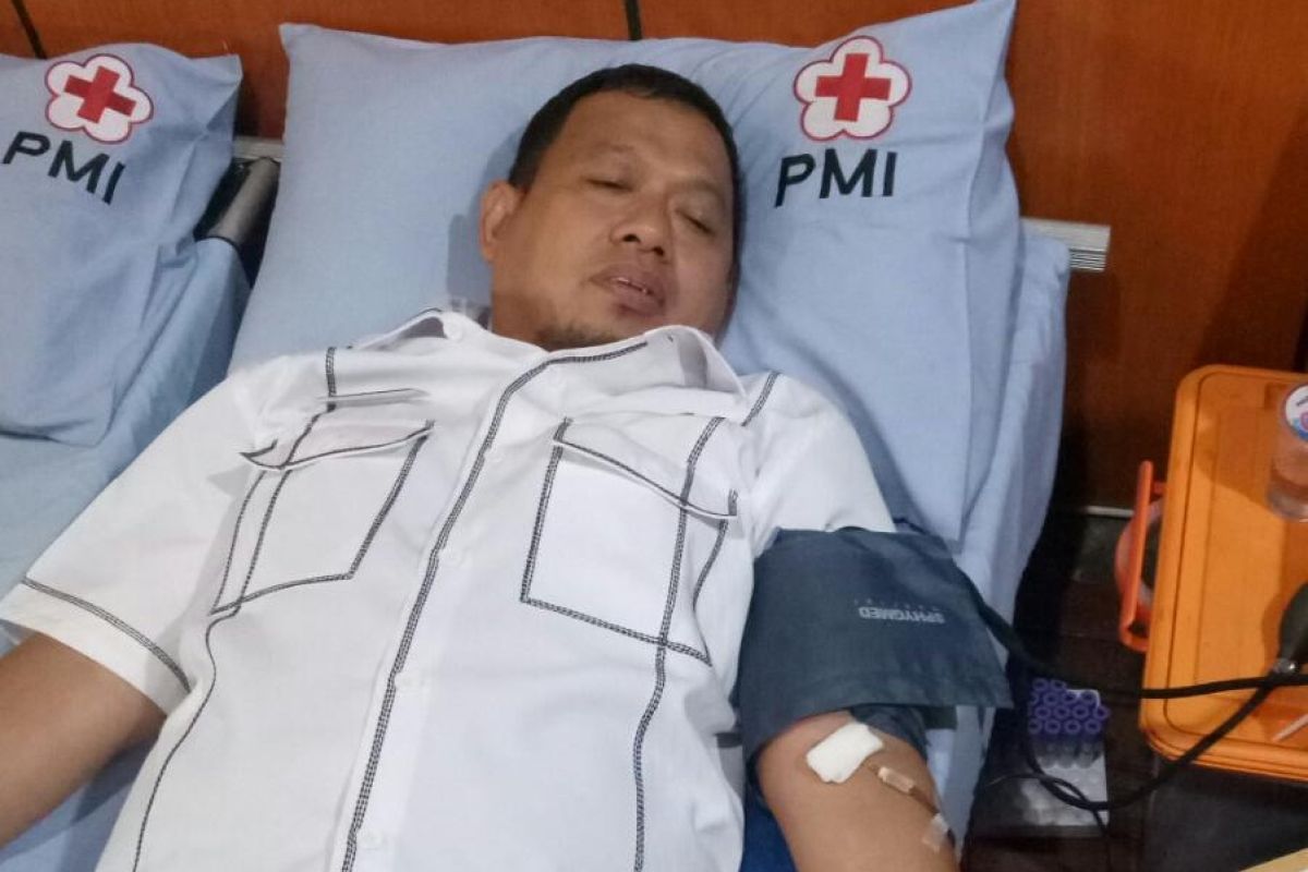 Pejabat Wali Kota Makassar donor darah di halal bi halal Dishub