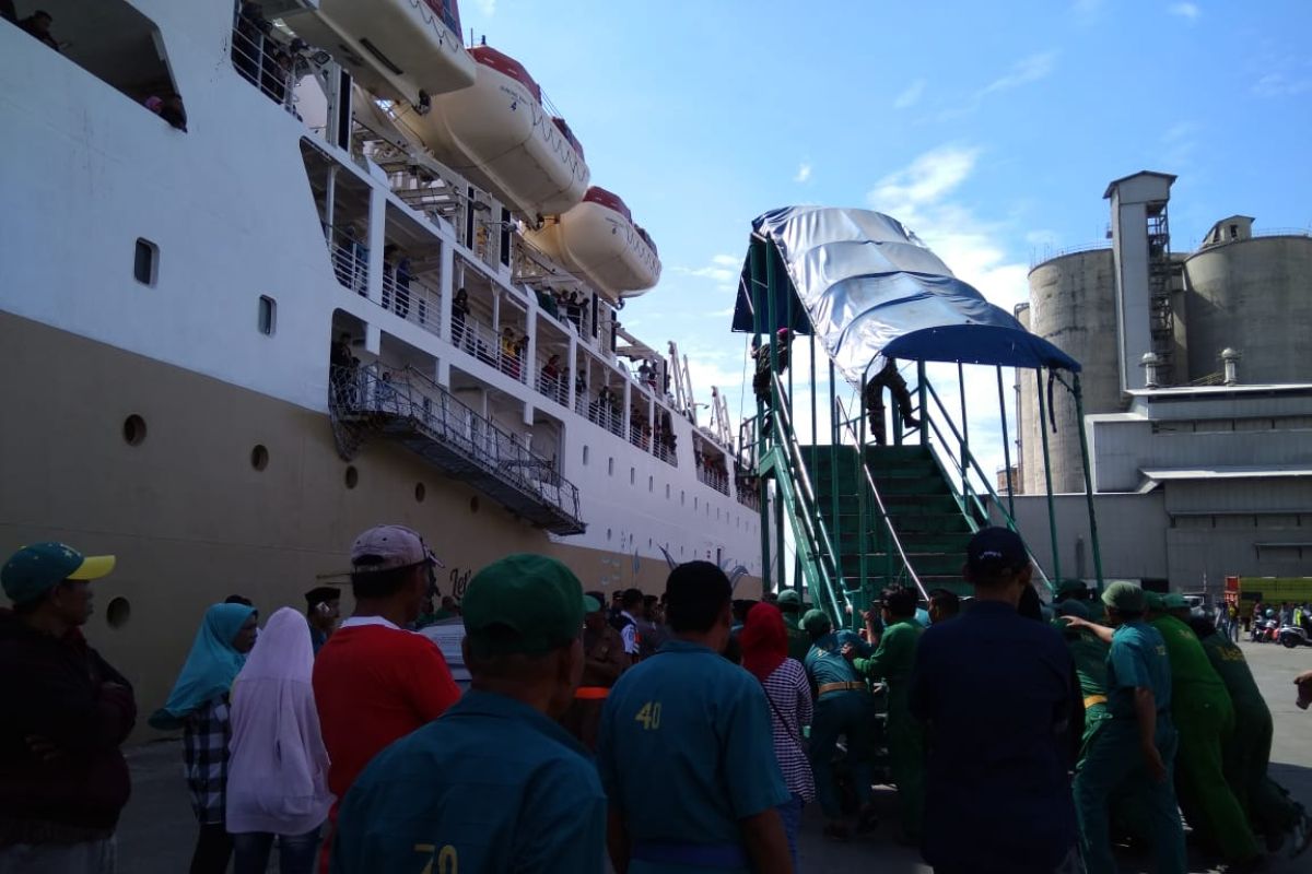 Pergerakan penumpang di Pelabuhan Makassar 7.692 orang H+6 Lebaran