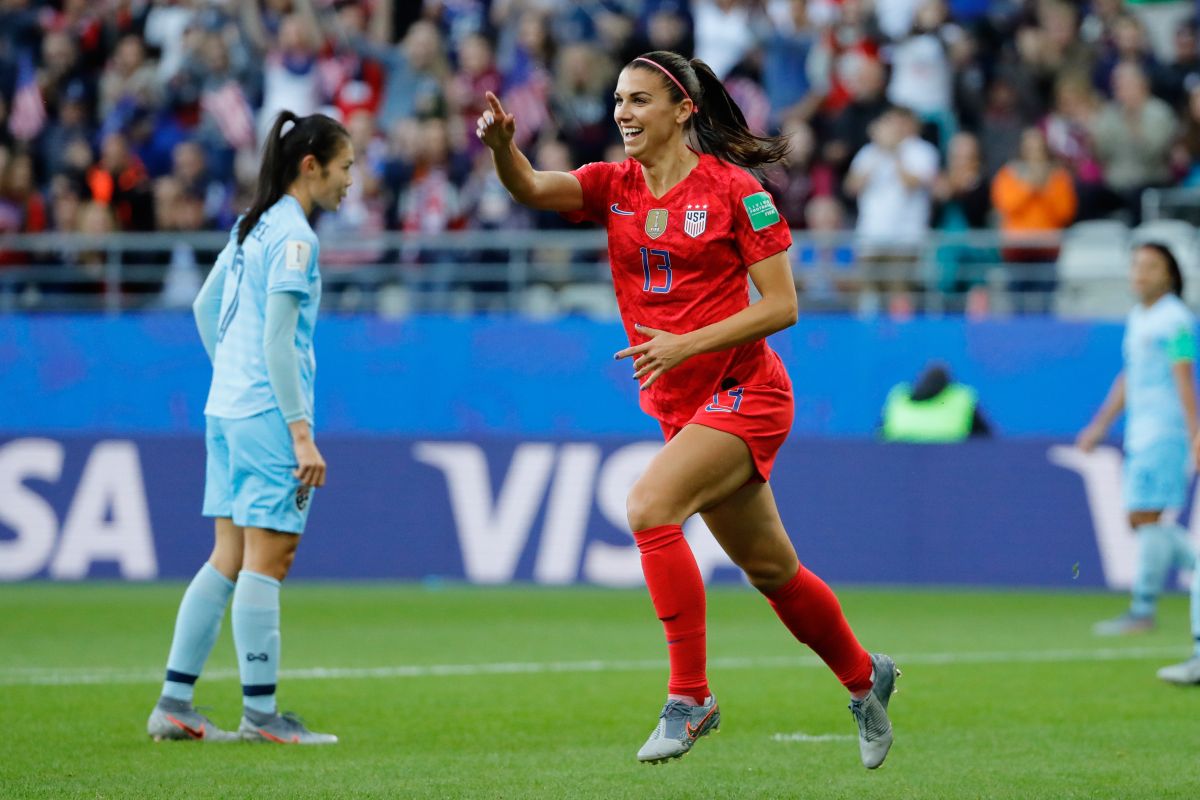 Alex Morgan bela selebrasi timnas AS usai bantai Thailand 13-0