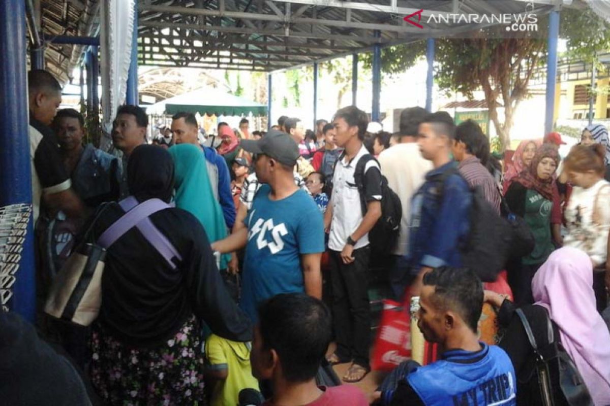 Penumpang kapal dari Karimun ke Kukup masih ramai