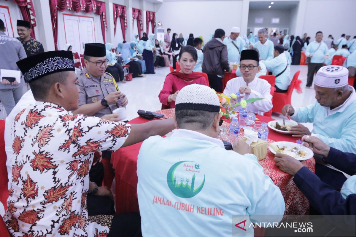 Tjhai Chui Mie silahturahmi bersama tim Subuh Keliling Ketapang