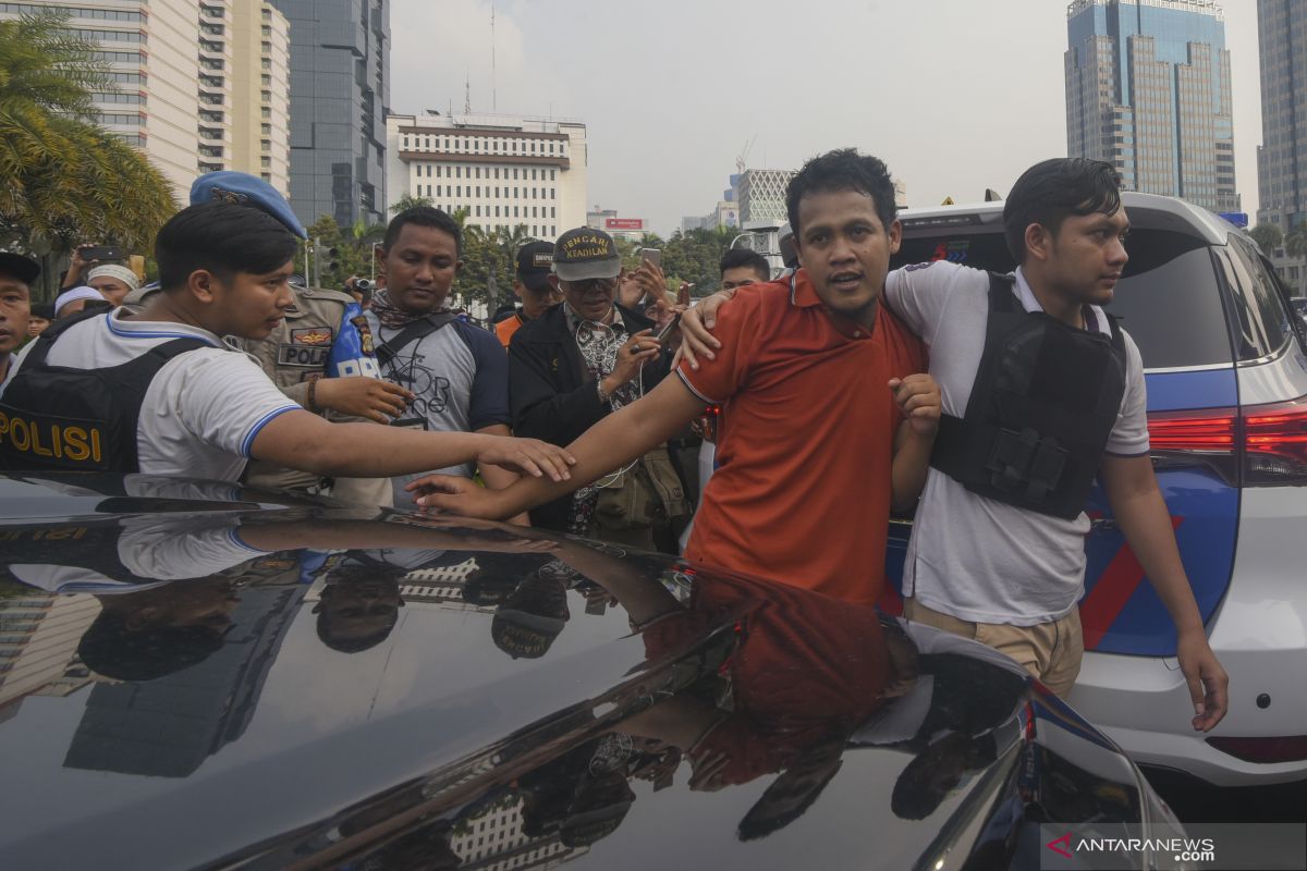 Polisi amankan terduga provokator saat aksi di MK