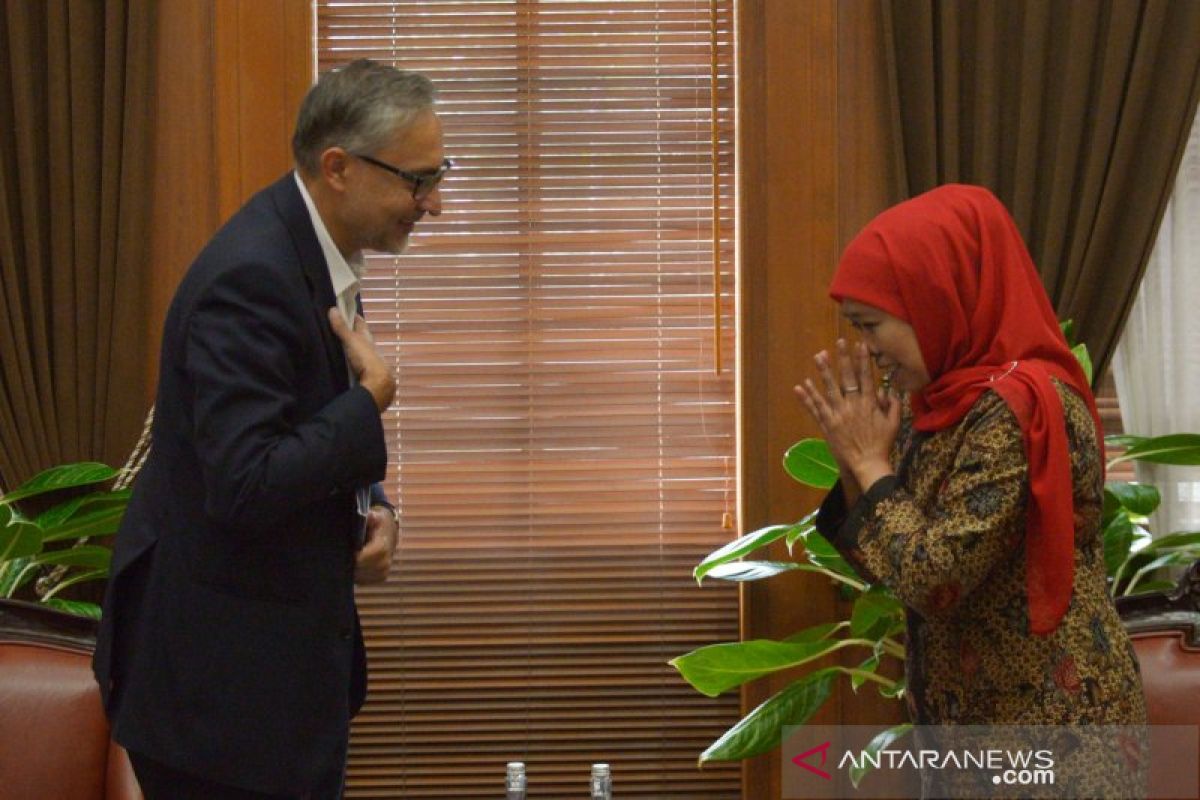 Dubes Inggris Moazzam Malik berpamitan di Surabaya