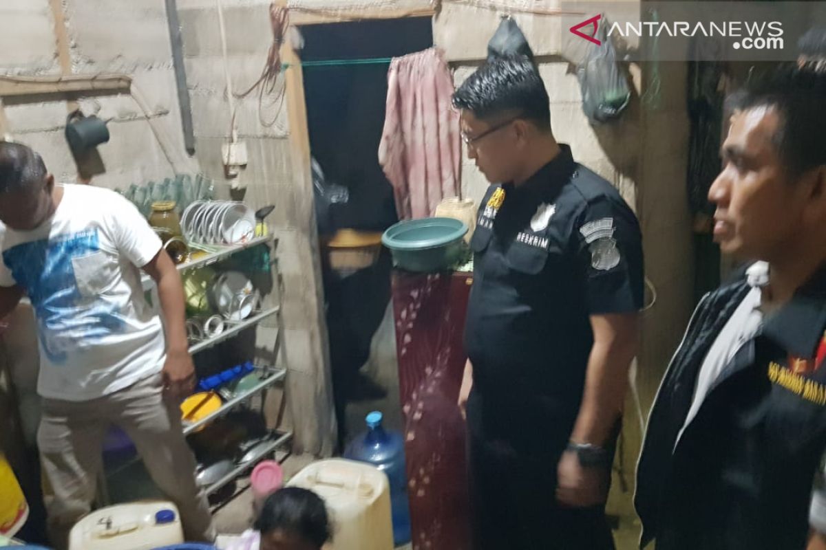 Polres Pasaman Barat amankan 90 liter tuak