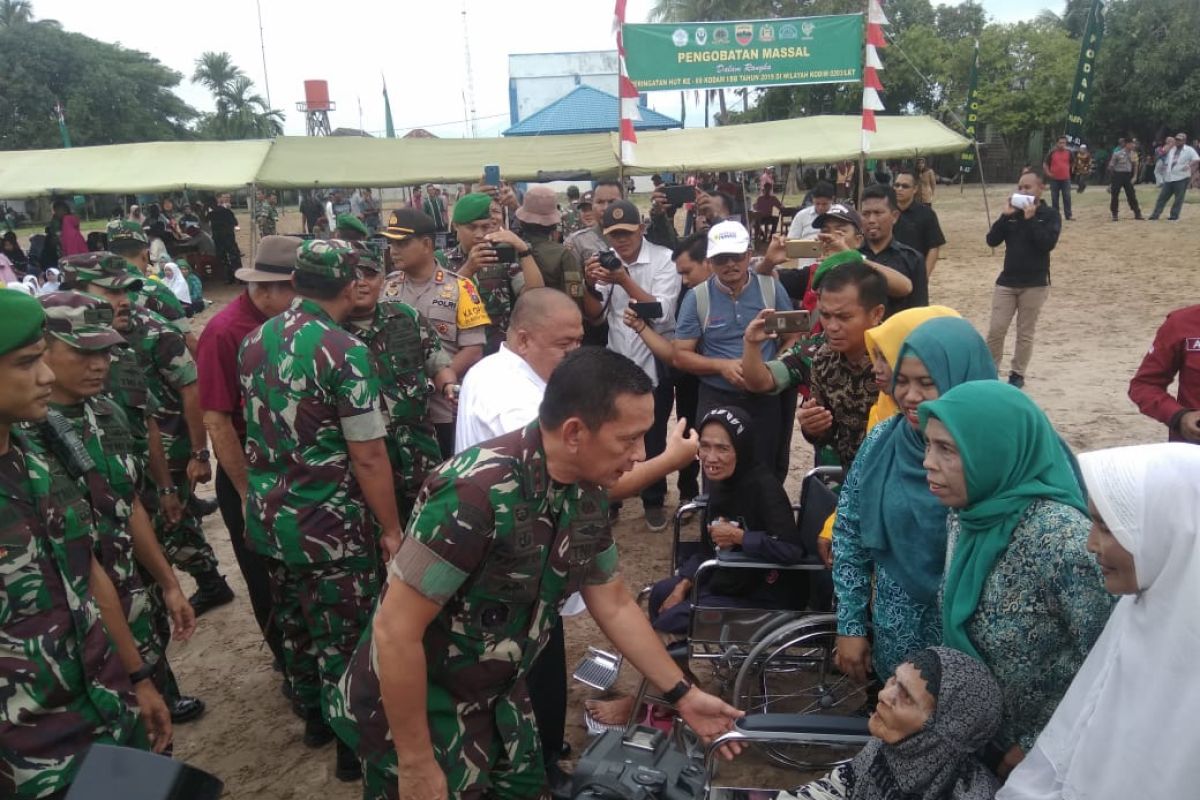 Kodam I/BB bakti sosial di Pulau Kampai