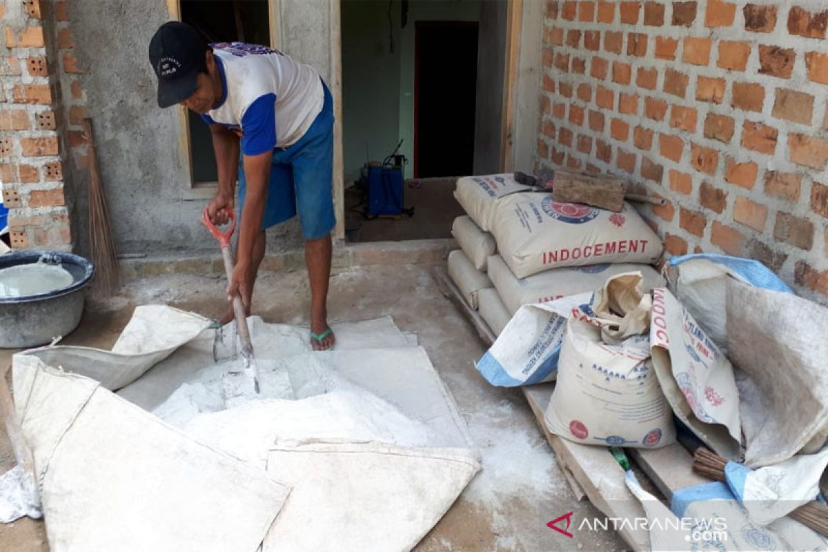 Indocement terus perluas penjualan semen ke Sumatera