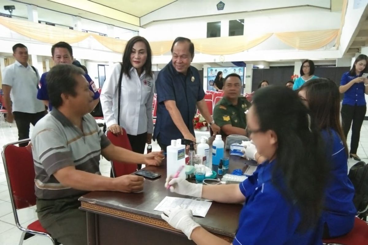 Pemkot-PMI Kota Bitung gelar donor darah