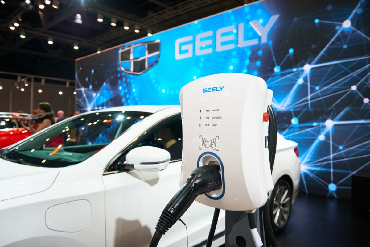 Mobil listrik Geely akan berbaterai buatan LG mulai 2022