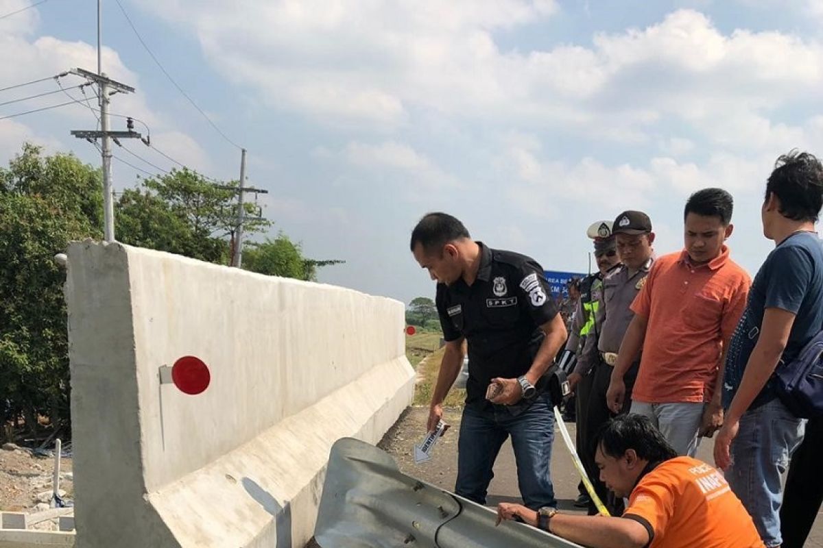 Polisi telusuri penemuan bagian kaki manusia di jalan tol