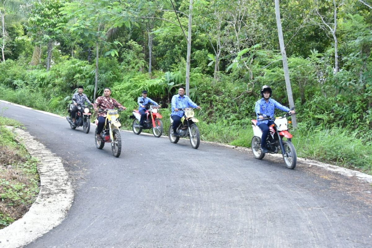 Bermotor trail, Bupati Trenggalek uji coba jalan tembus pesisir Munjungan-Watulimo