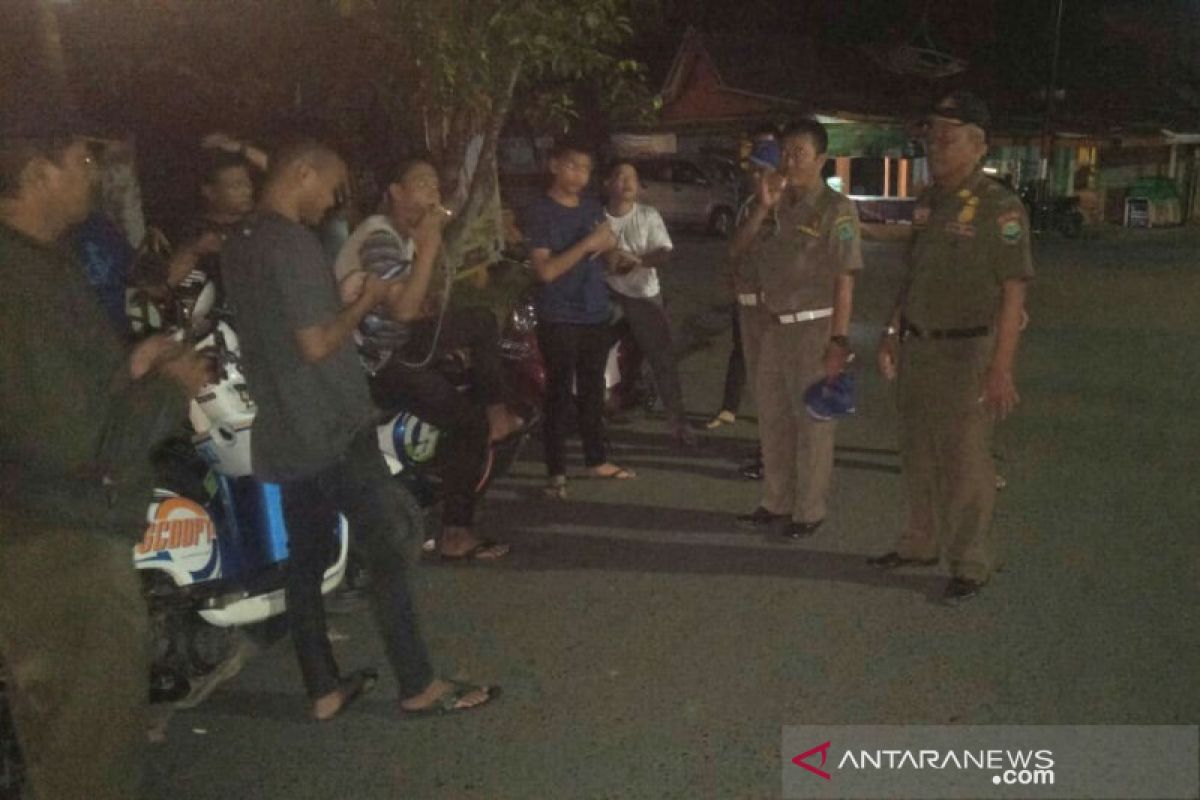 Satpol PP Antisipasi Penyakit Masyarakat Dengan Lakukan Patroli Rutin