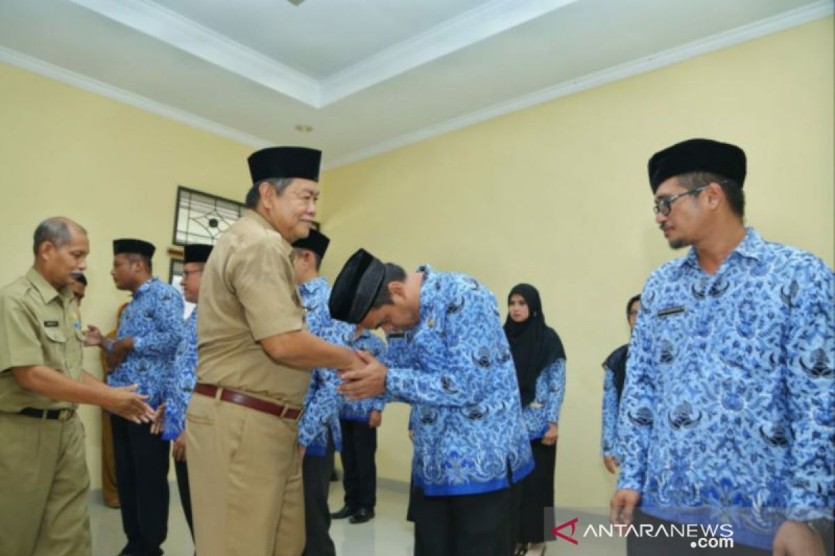 Bupati rotasi sejumlah pejabat Pemkab Bangka Selatan