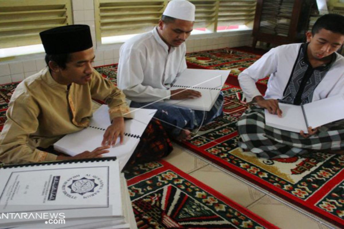 Nasib guru ngaji dan madrasah harus lebih diperhatikan