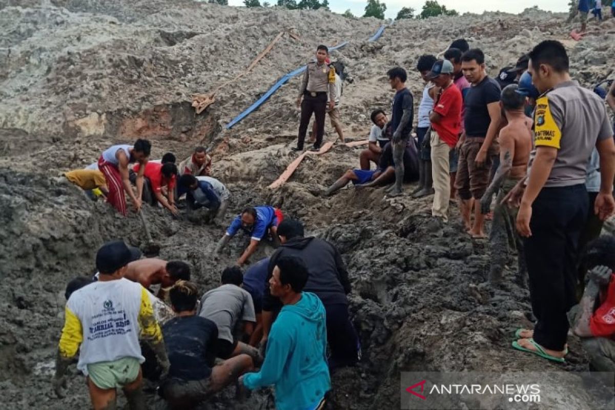 Tim gabungan masih cari satu penambang yang tertimbun