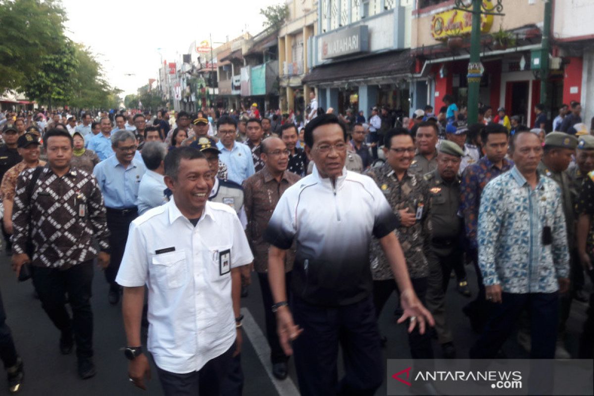 Sultan HB X tinjau uji coba Malioboro bebas kendaraan bermotor