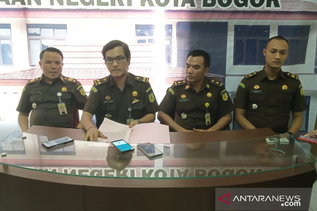 Sekretaris KPU Kota Bogor ngaku tidak tahu Bendahara KPU korupsi